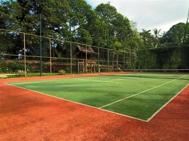 다마이 푸리 리조트 앤 스파 쿠칭 외부 사진 Tennis court